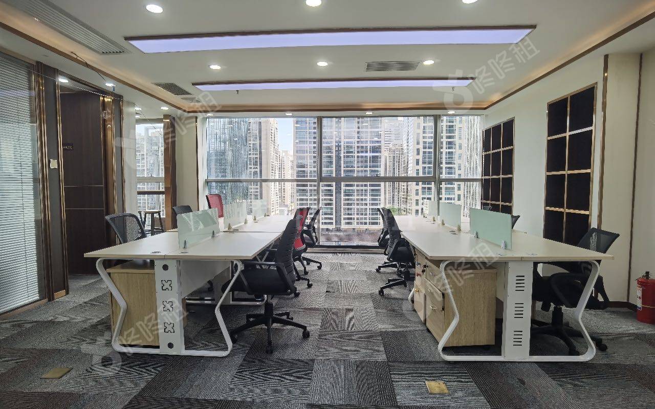 中国凤凰大厦_228平_精装_办公室开间