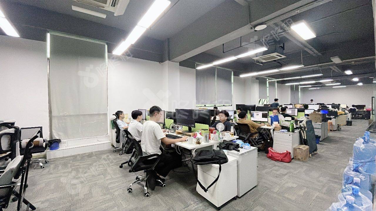 南山云谷二期_580平_精装_办公室开间