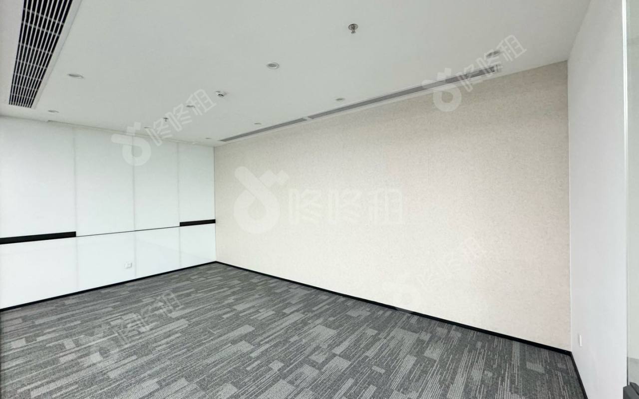 国际西岸商务大厦_185.57平_精装_办公室隔间