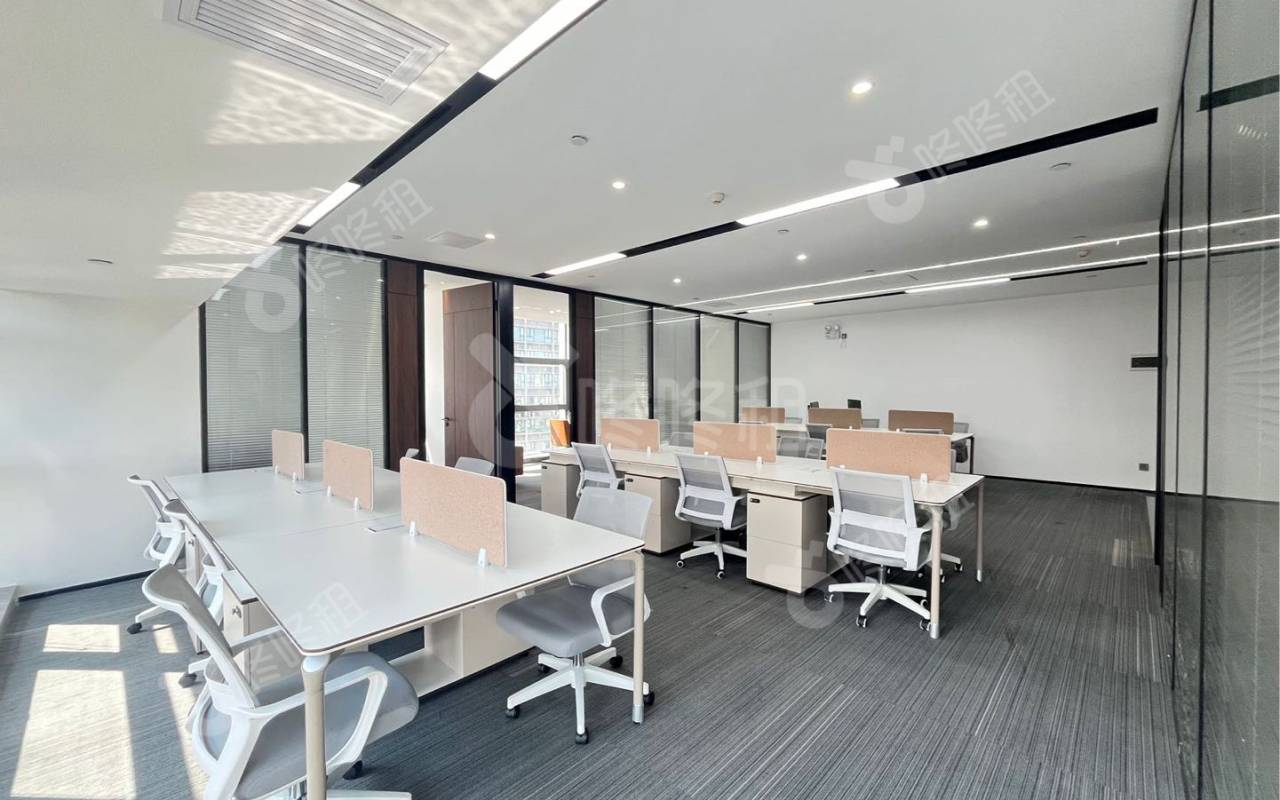 蘅芳科技大厦_272平_精装_办公室开间