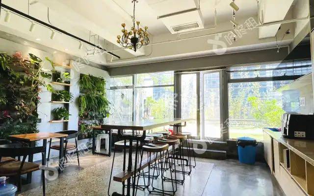 天利中央广场_2688平_精装_办公室隔间