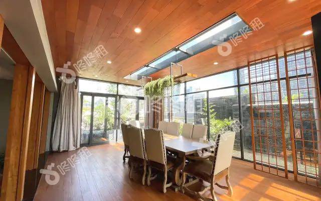 天利中央广场_2688平_精装_办公室隔间