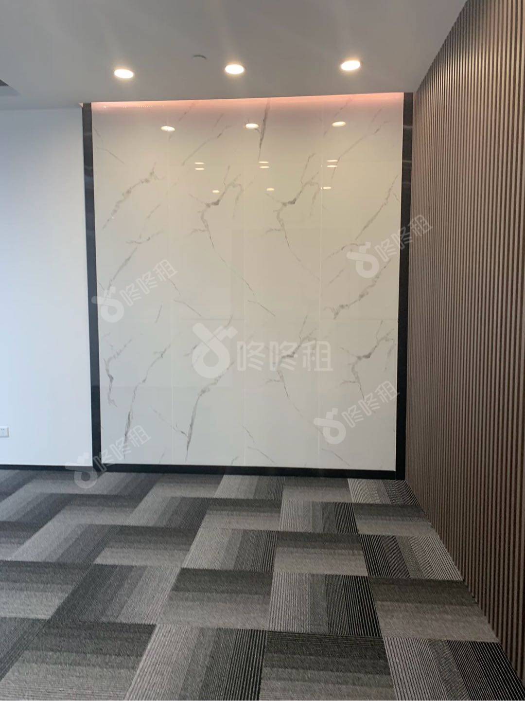 华联城市中心_208平_精装_前台