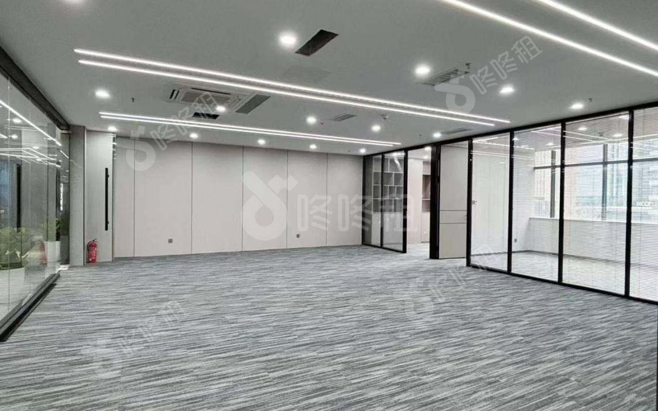 红松大厦_353平_精装_办公室开间