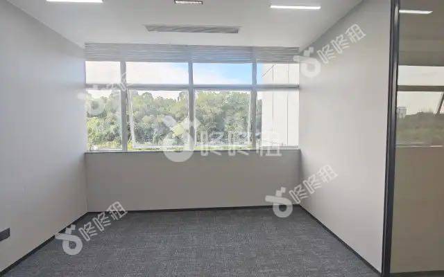 长园新材料港_165平_豪装_办公室隔间