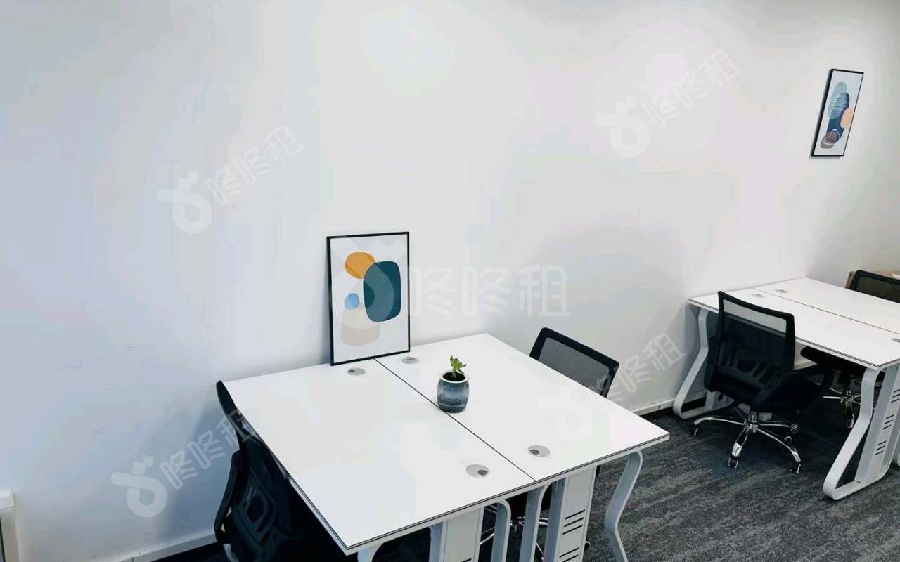 星河世纪大厦_108平_精装_办公室开间