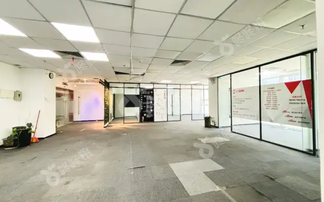 恒裕中心_180平_精装_办公室房源出租