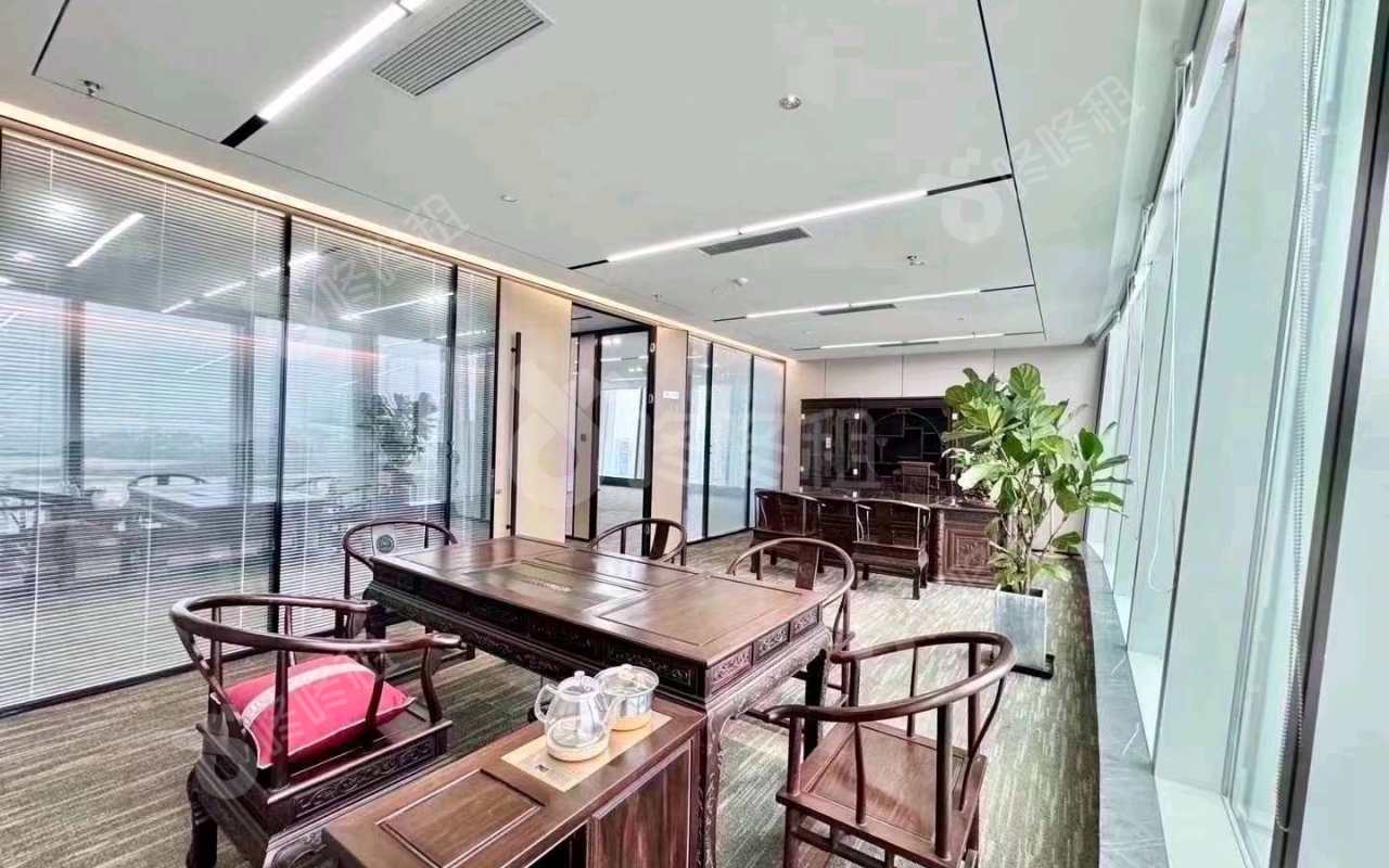 京基滨河时代_856平_豪装_办公室隔间