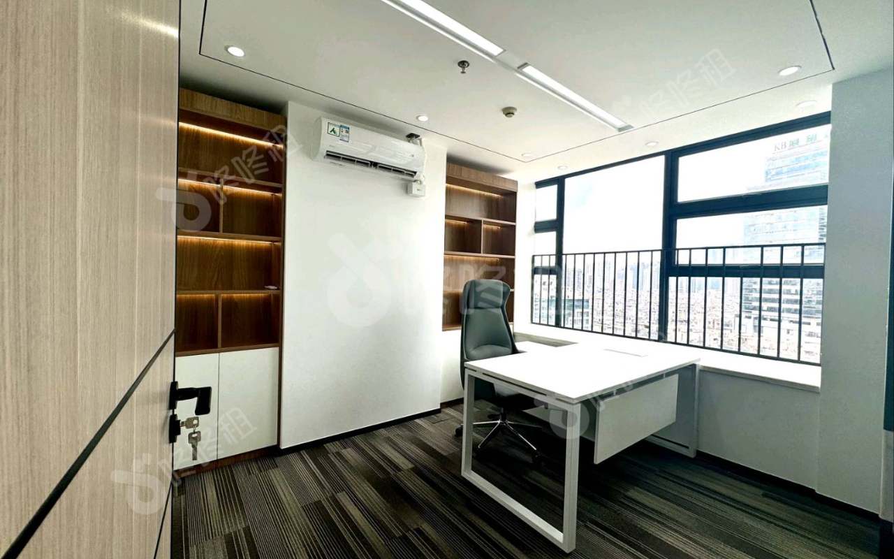 保利中辰广场_128平_精装_办公室隔间