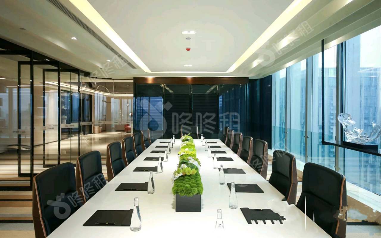 中国铁建环球中心_2280平_定制装修_办公室开间