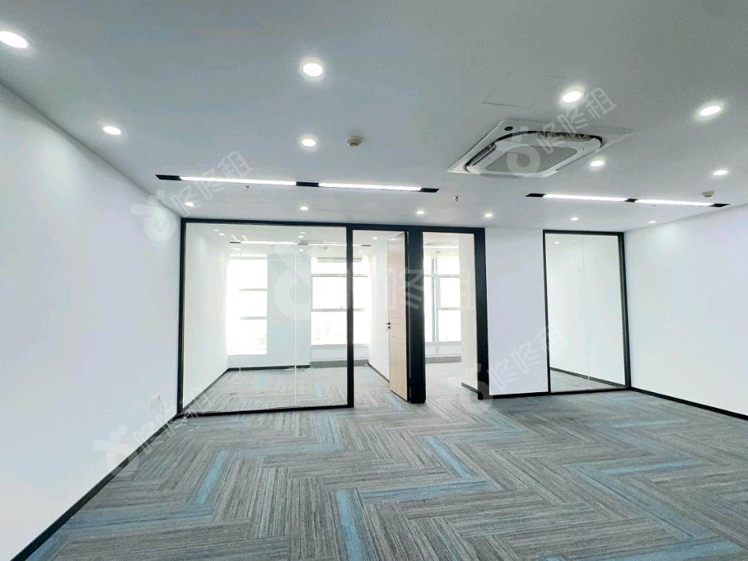 创举商务大厦_142平_精装_办公室开间