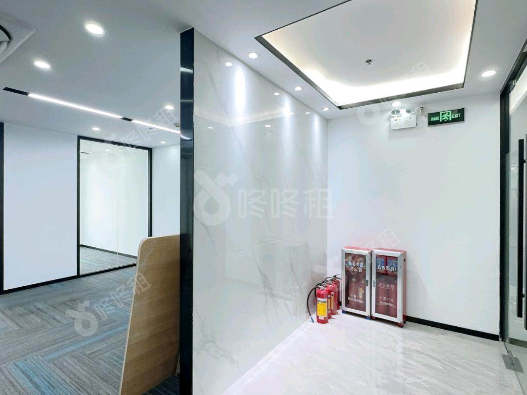 创举商务大厦_142平_精装_前台