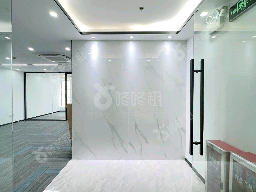 创举商务大厦_142平_精装_前台