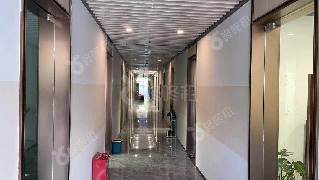 在云端·境界(粤港澳大湾区智慧生活园)_37平_精装_办公室开间