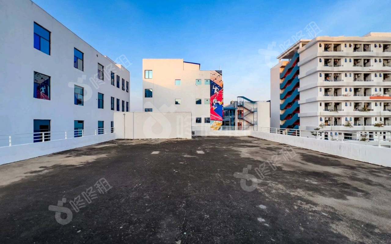 在云端·境界(粤港澳大湾区智慧生活园)_812平_精装_办公室开间