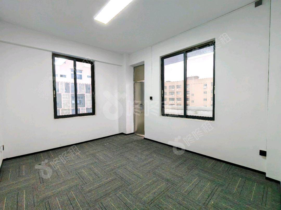 在云端·境界(粤港澳大湾区智慧生活园)_155平_精装_办公室开间