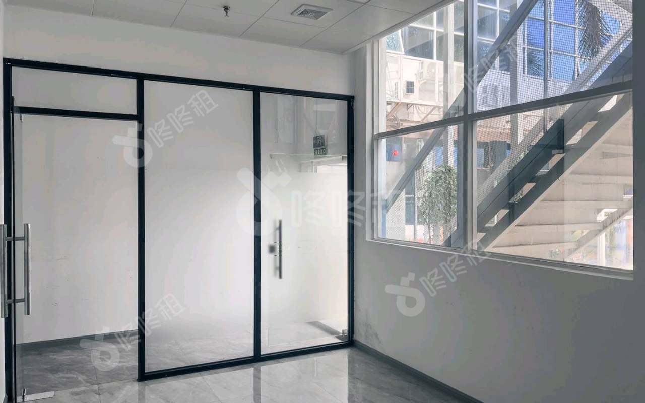 在云端·境界(粤港澳大湾区智慧生活园)_348平_精装_办公室开间