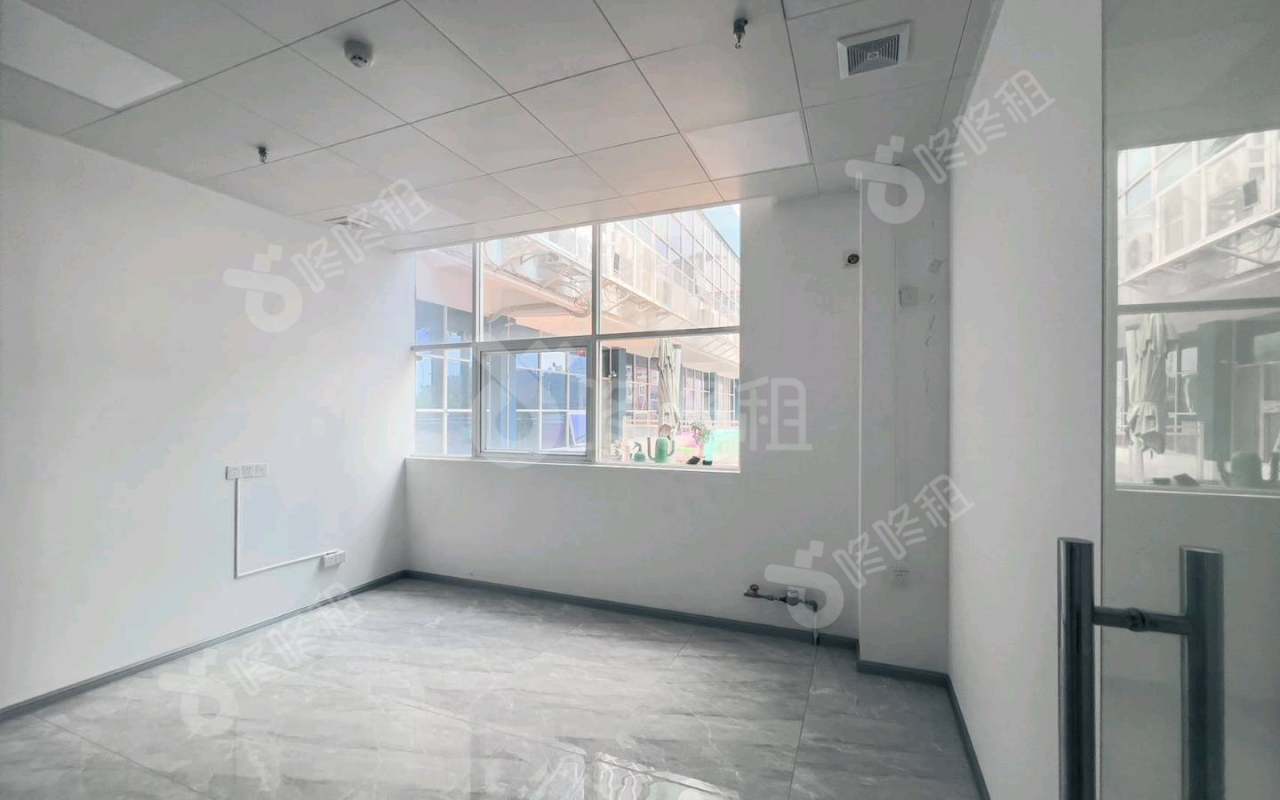 在云端·境界(粤港澳大湾区智慧生活园)_348平_精装_办公室开间