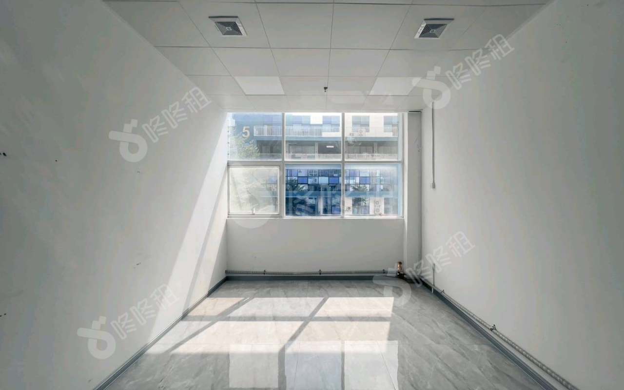 在云端·境界(粤港澳大湾区智慧生活园)_348平_精装_办公室开间