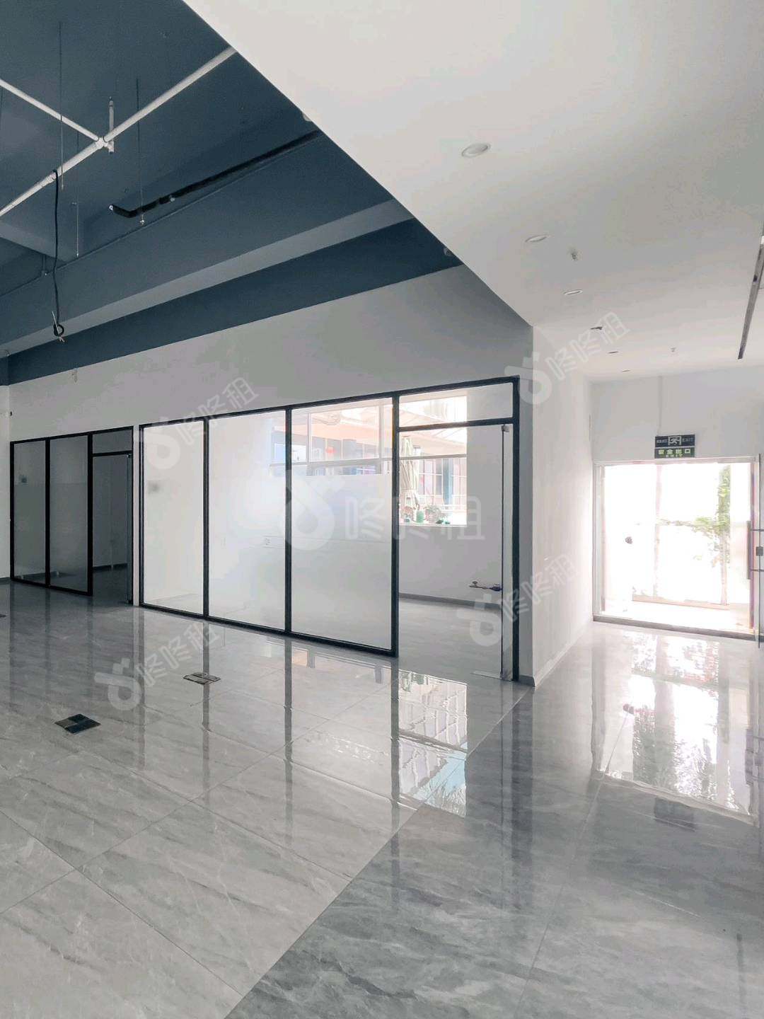 在云端·境界(粤港澳大湾区智慧生活园)_348平_精装_办公室开间