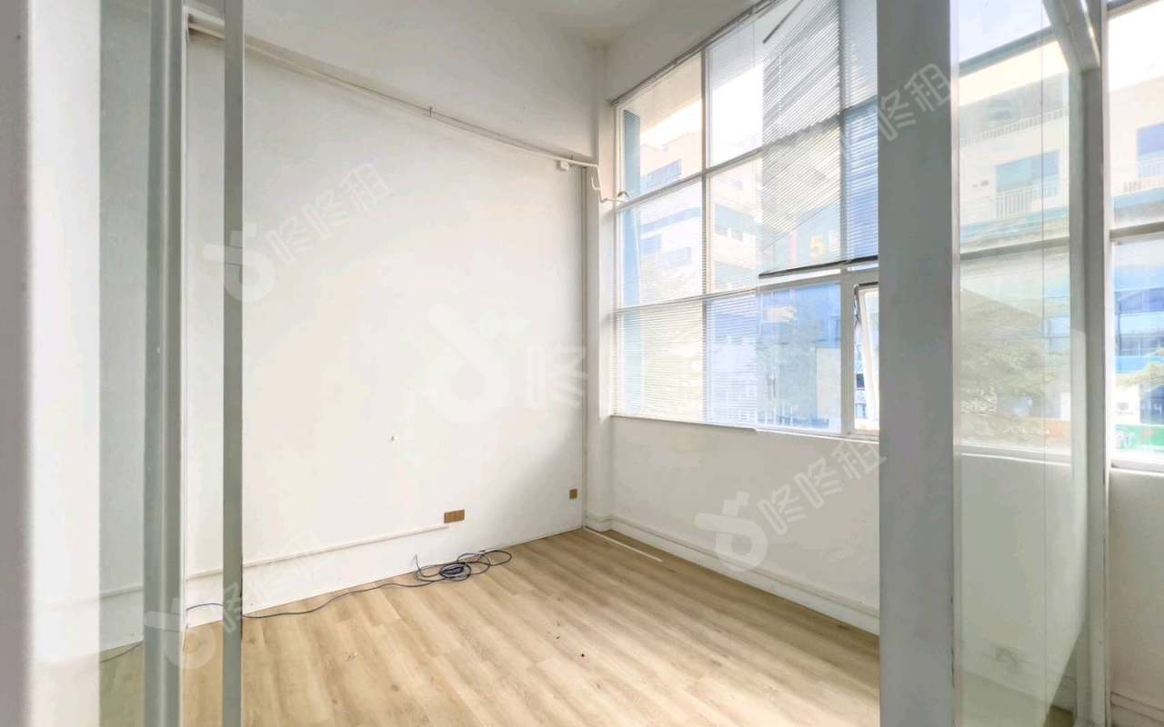 在云端·境界(粤港澳大湾区智慧生活园)_328平_精装_办公室开间