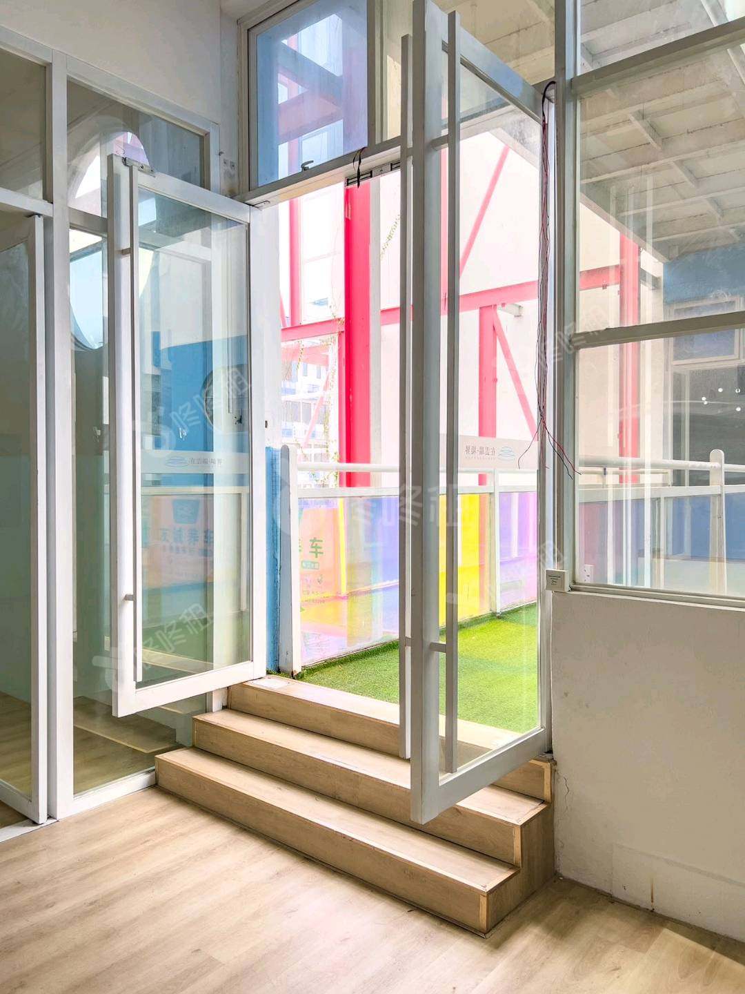 在云端·境界(粤港澳大湾区智慧生活园)_328平_精装_办公室开间