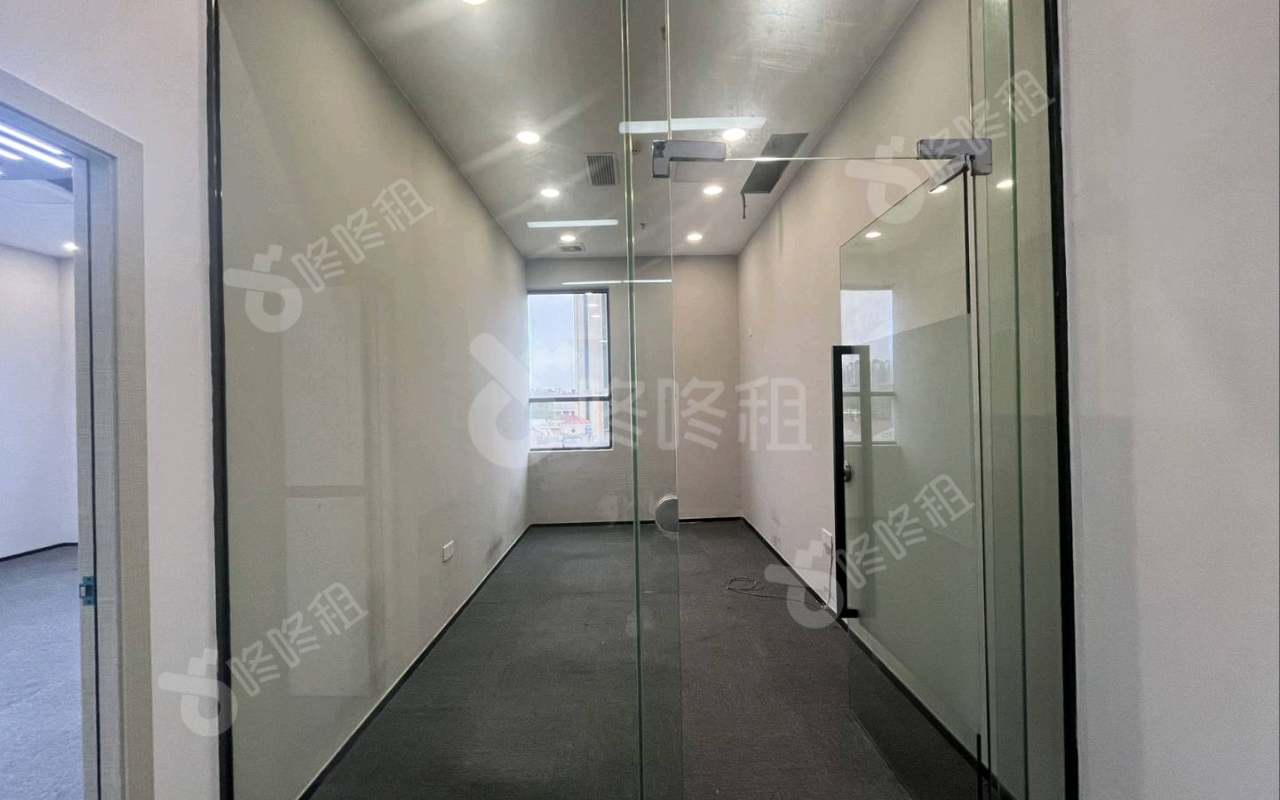 在云端·境界(粤港澳大湾区智慧生活园)_224平_精装_办公室开间