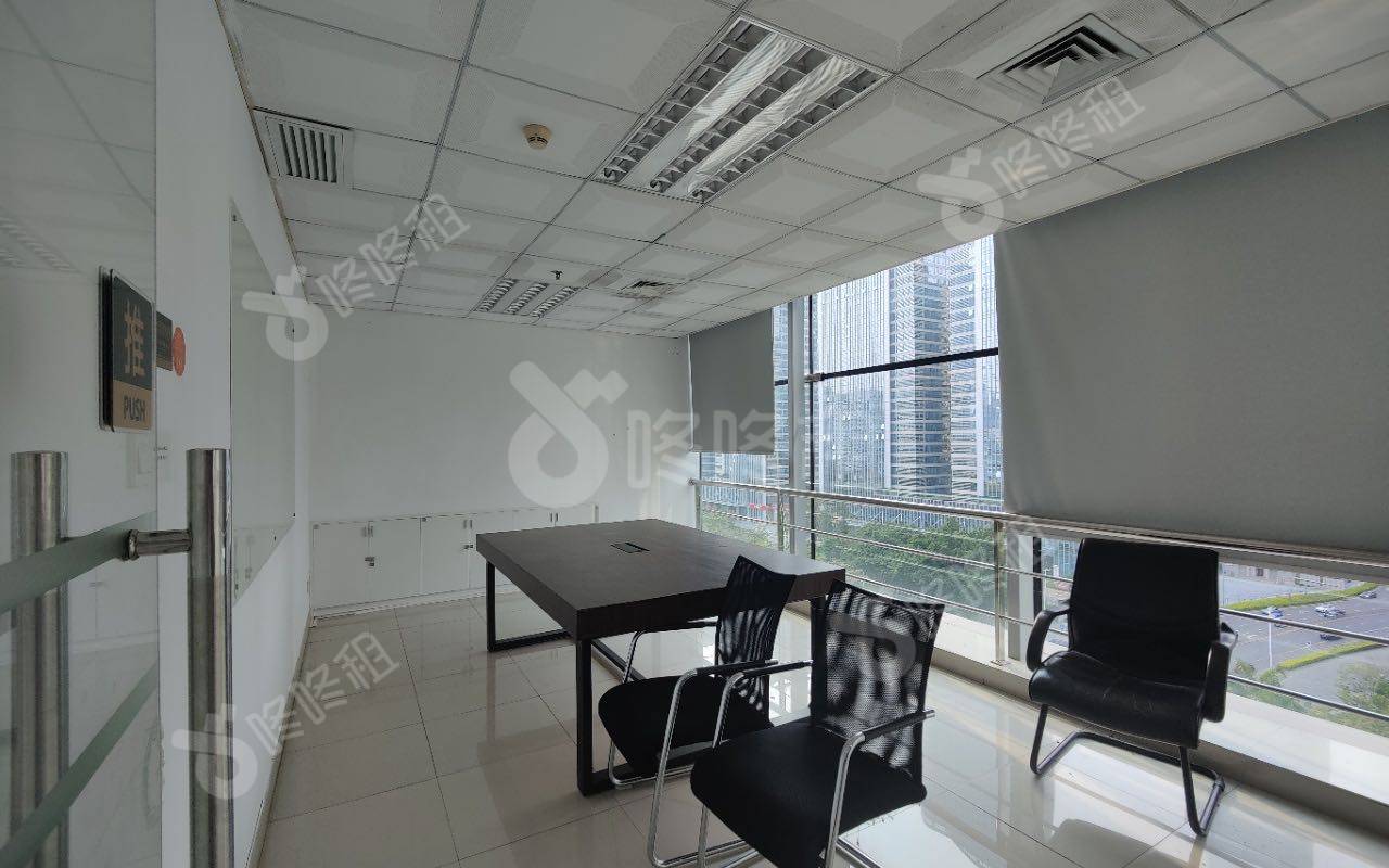 德赛科技大厦_500平_精装_办公室隔间