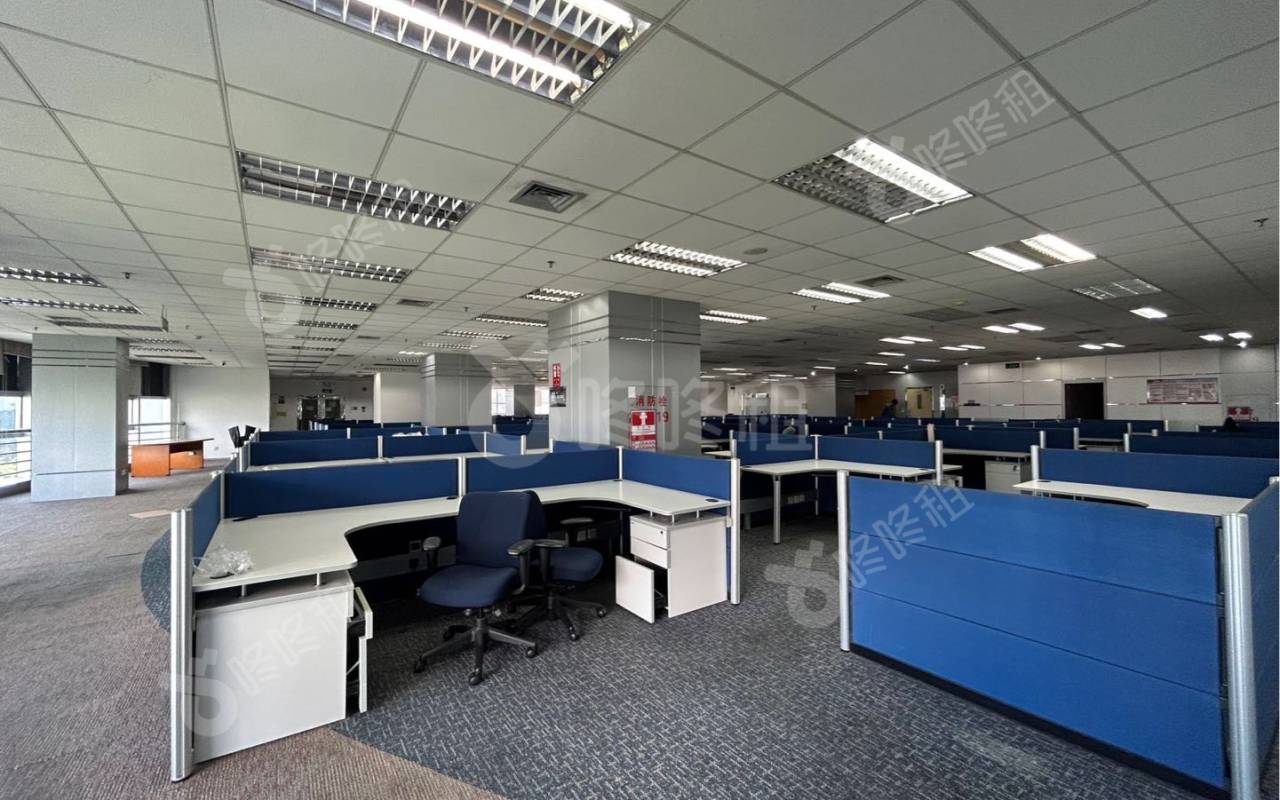 中电长城大厦_1385平_精装_办公室开间