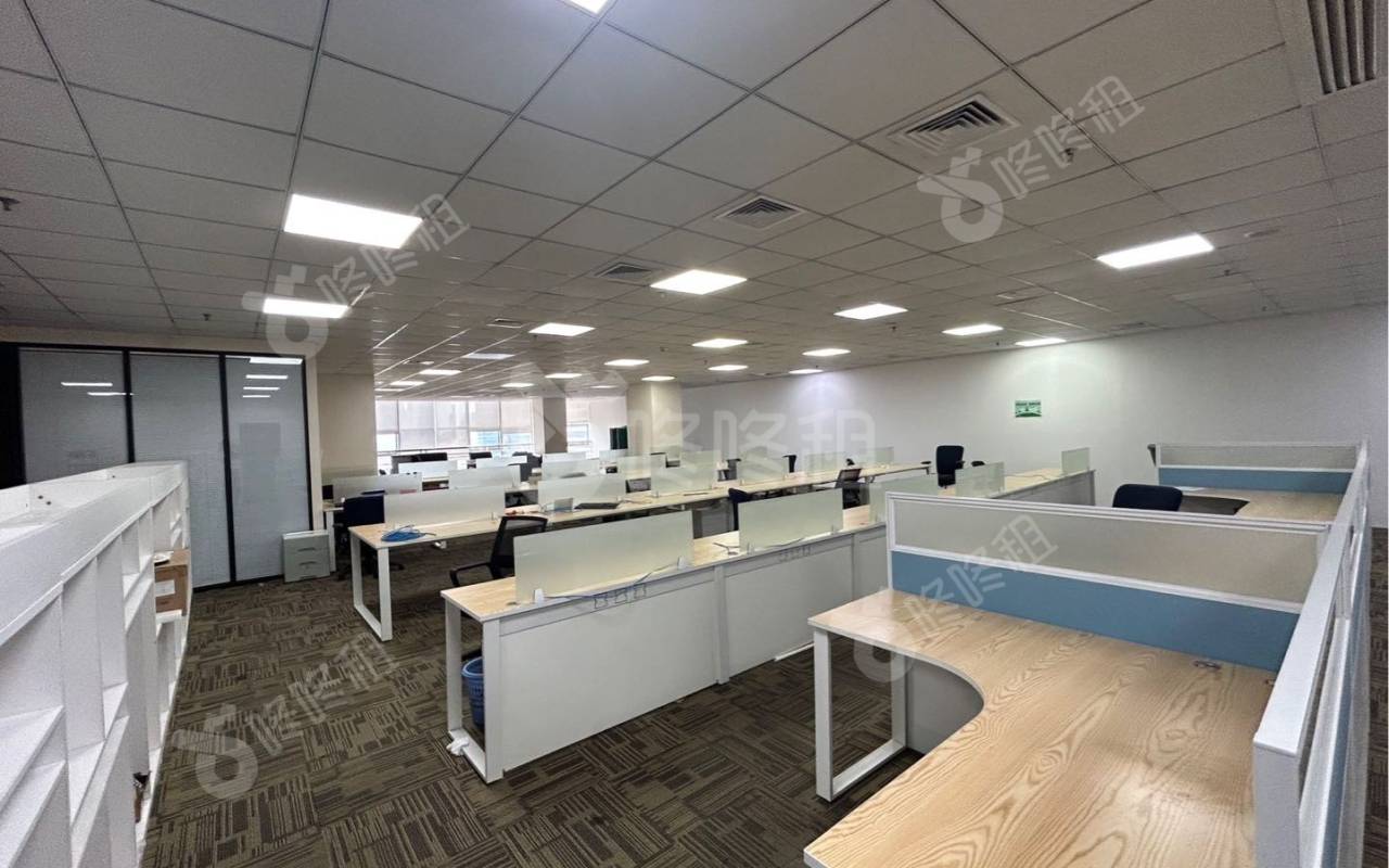 中电长城大厦_1358平_精装_办公室开间