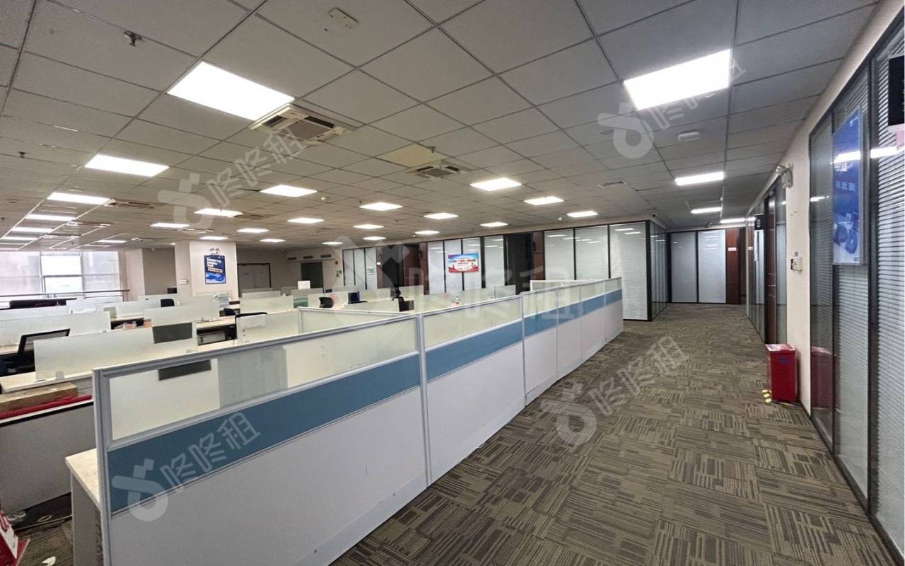 中电长城大厦_1358平_精装_办公室开间