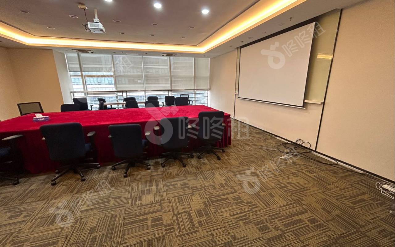 中电长城大厦_1358平_精装_办公室隔间