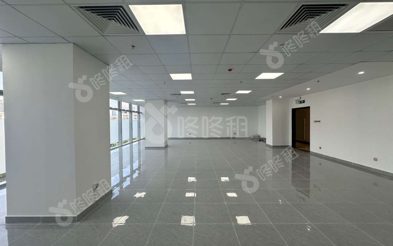 远洋滨海大厦_265平_豪装_办公室开间