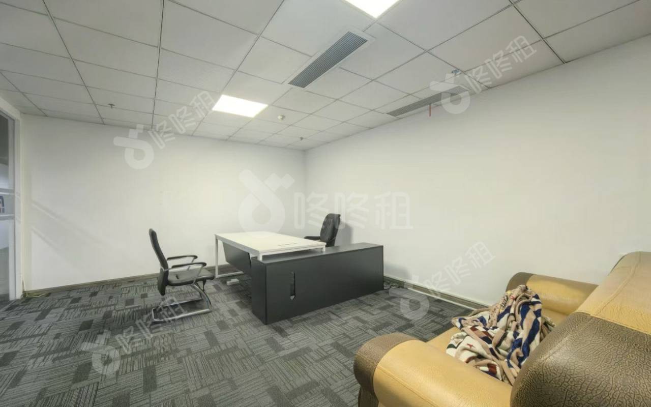 莲花广场_2486.28平_豪装_办公室隔间