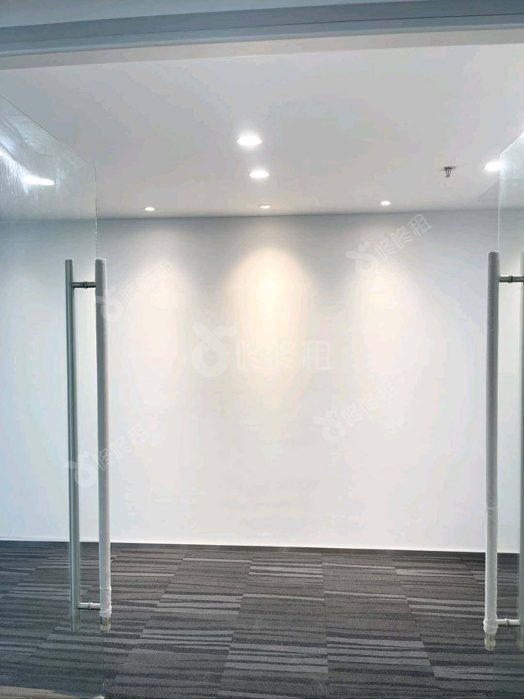 研祥科技大厦_334平_精装_前台