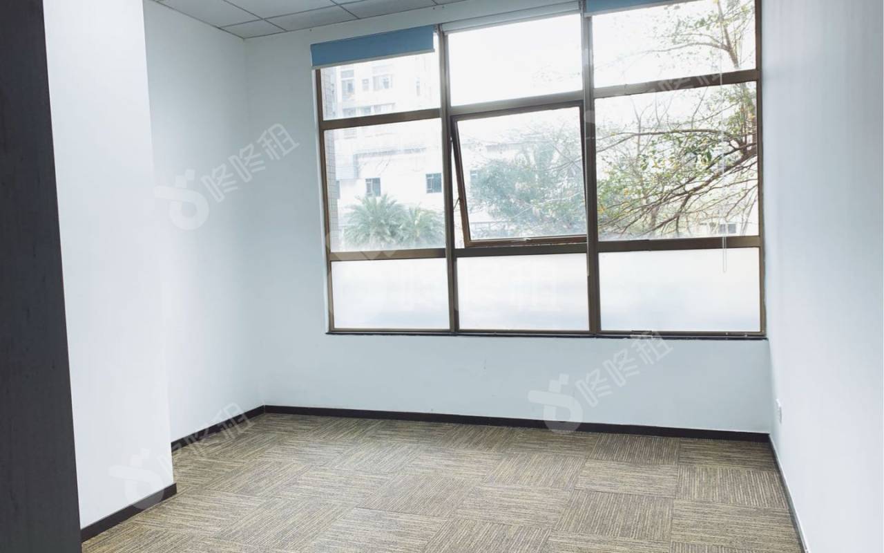 明月花都_109平_精装_办公室开间