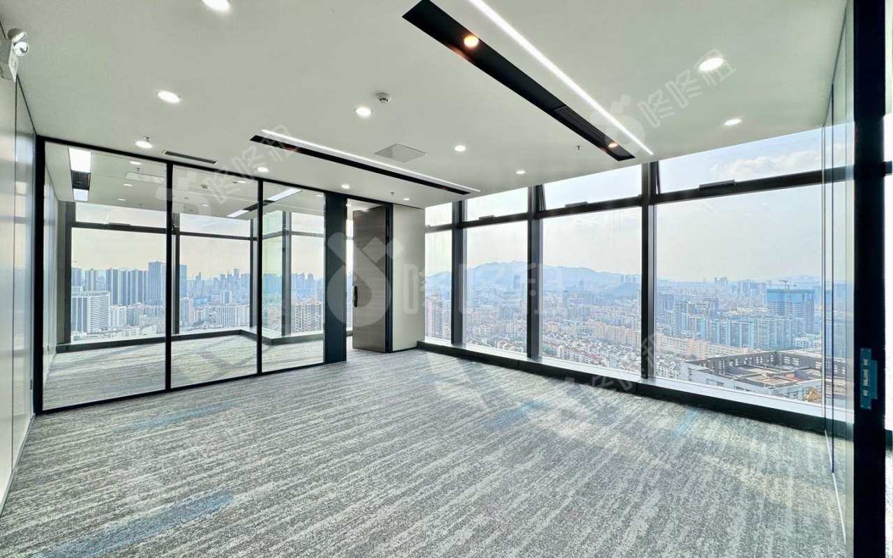 盛龙时代广场_156平_精装_办公室开间