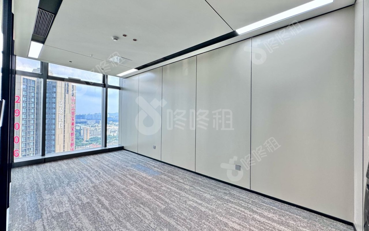 盛龙时代广场_240平_精装_办公室隔间