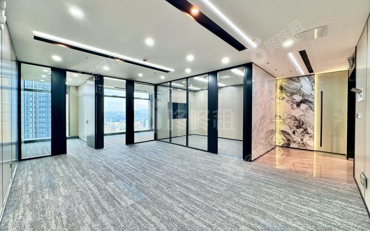 盛龙时代广场_175平_精装_办公室开间