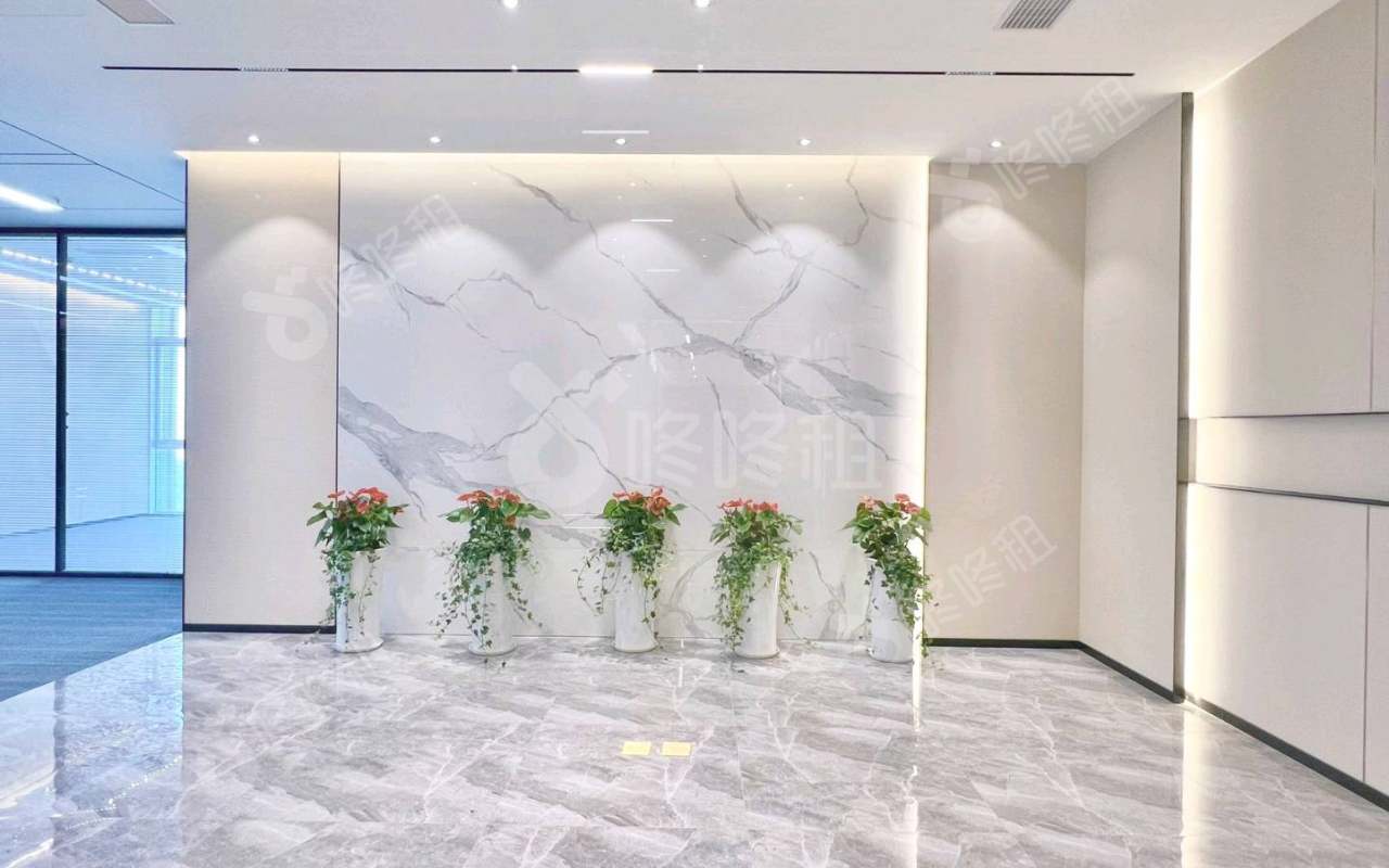 鹏润达大厦(鹏润达商业广场)_675平_精装_前台