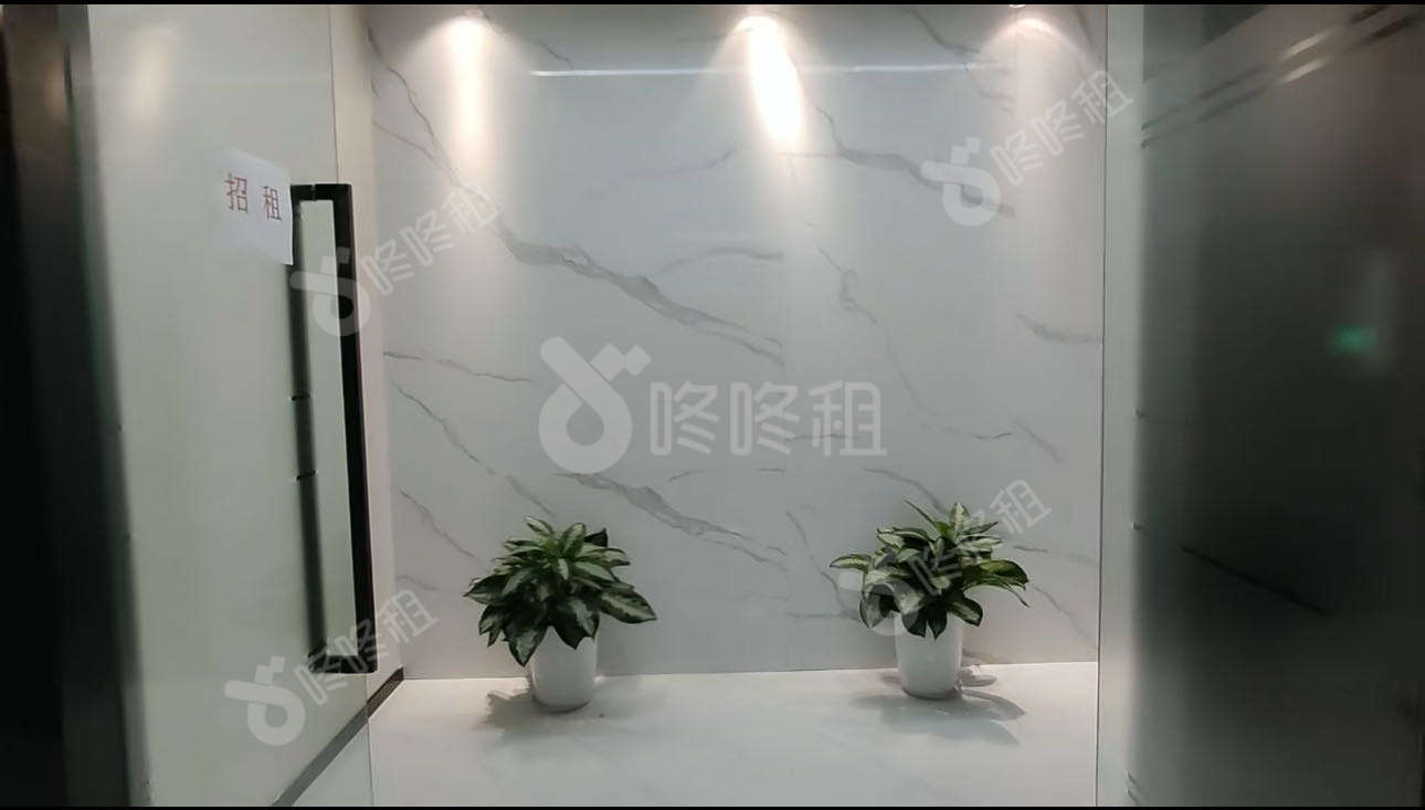 中心商务大厦_225平_精装_前台