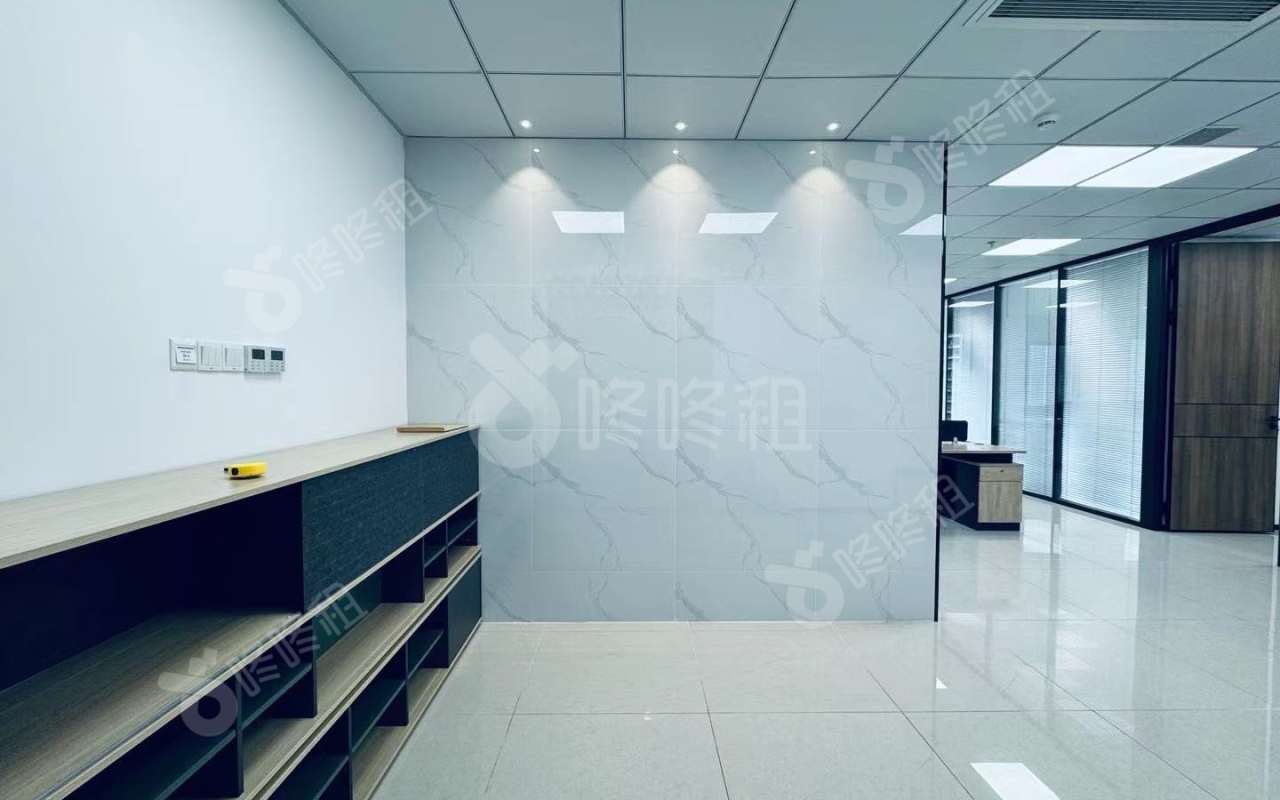 塘尾股份商务大厦_256平_精装_前台