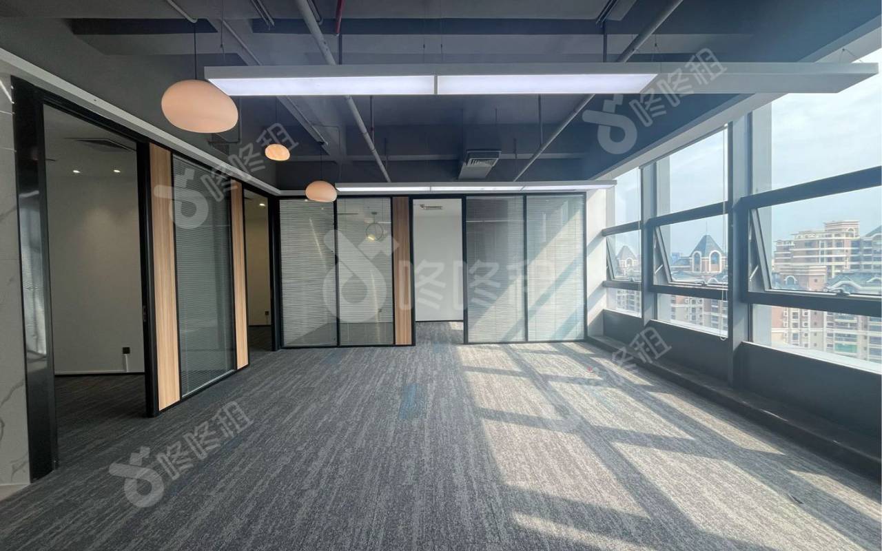 蘅芳科技大厦_195平_精装_办公室开间