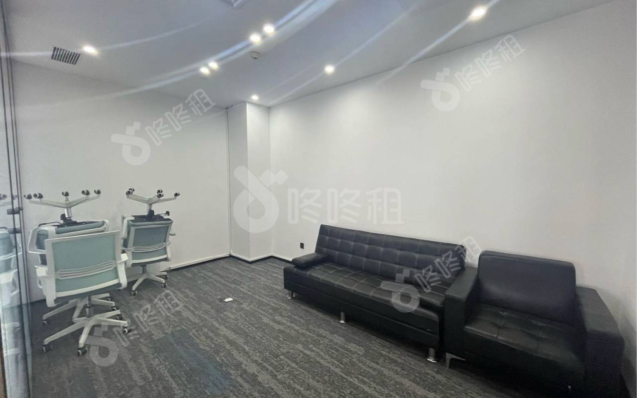 蘅芳科技大厦_274平_精装_办公室隔间