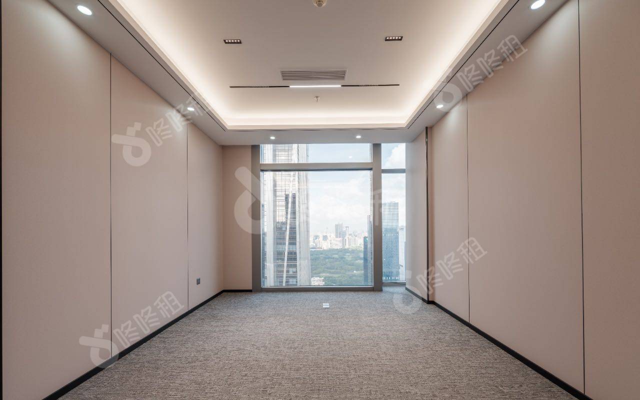 金中环商务大厦_508平_精装_办公室隔间