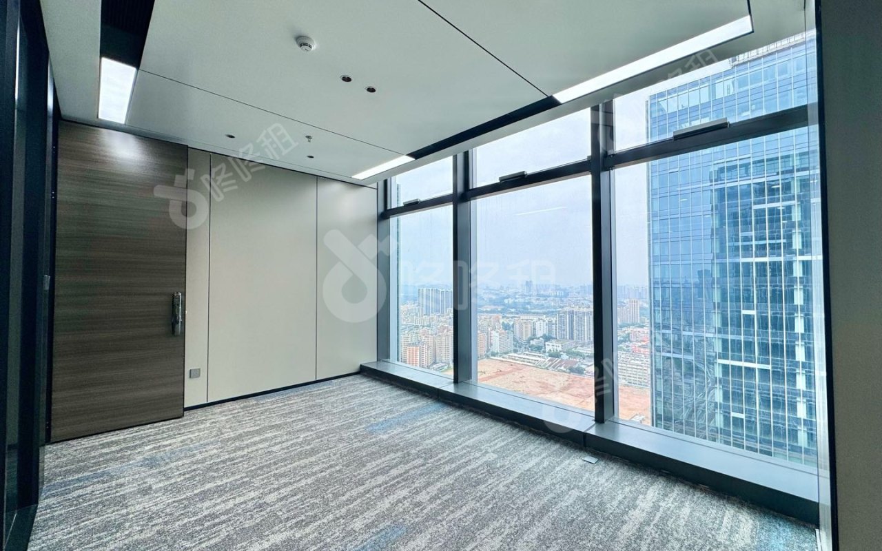 盛龙时代广场_121平_精装_办公室隔间