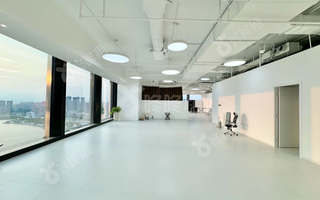 恒裕前海金融中心_589平_豪装_办公室开间