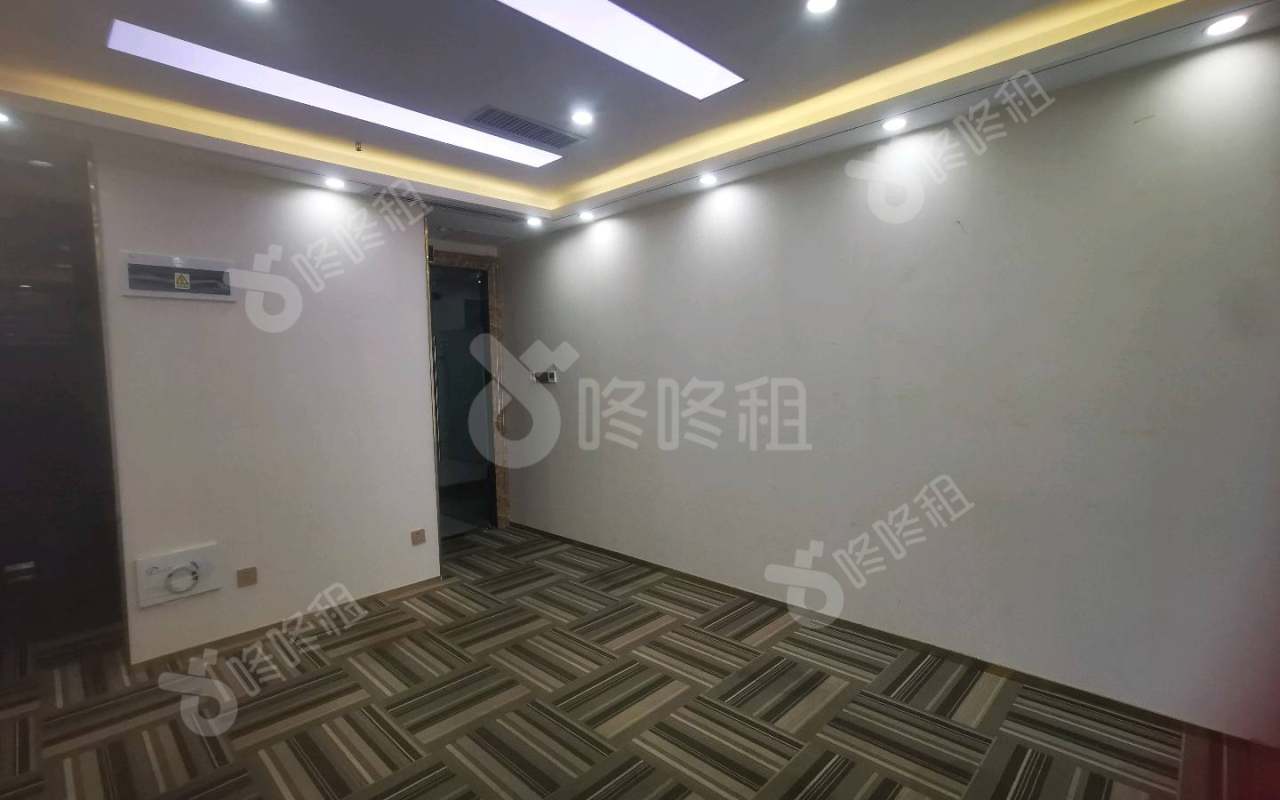 天利中央广场_88平_精装_办公室开间