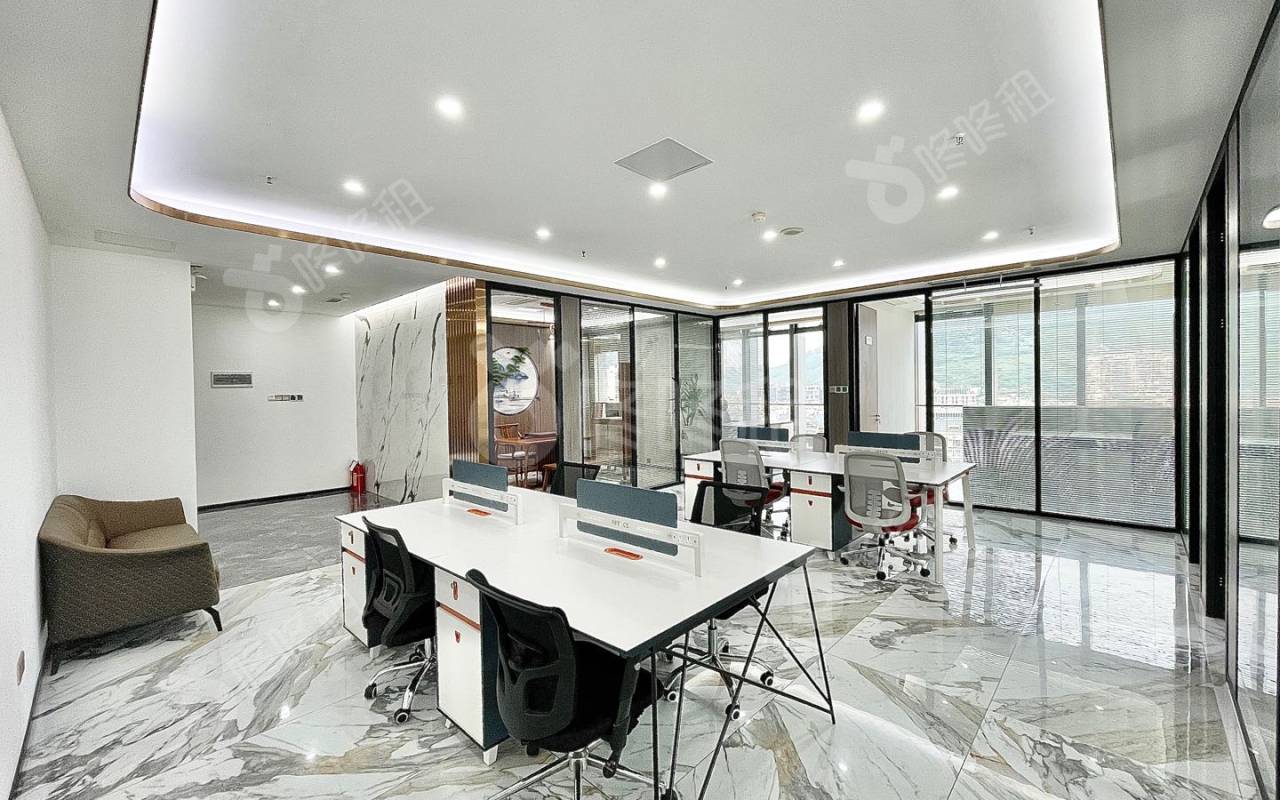 方大城_398平_精装_办公室开间