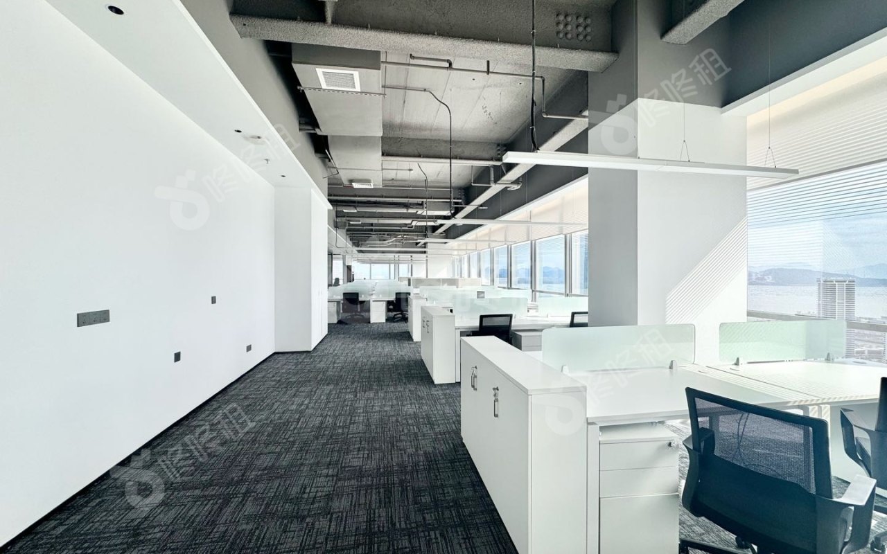 太子广场_634平_精装_办公室开间